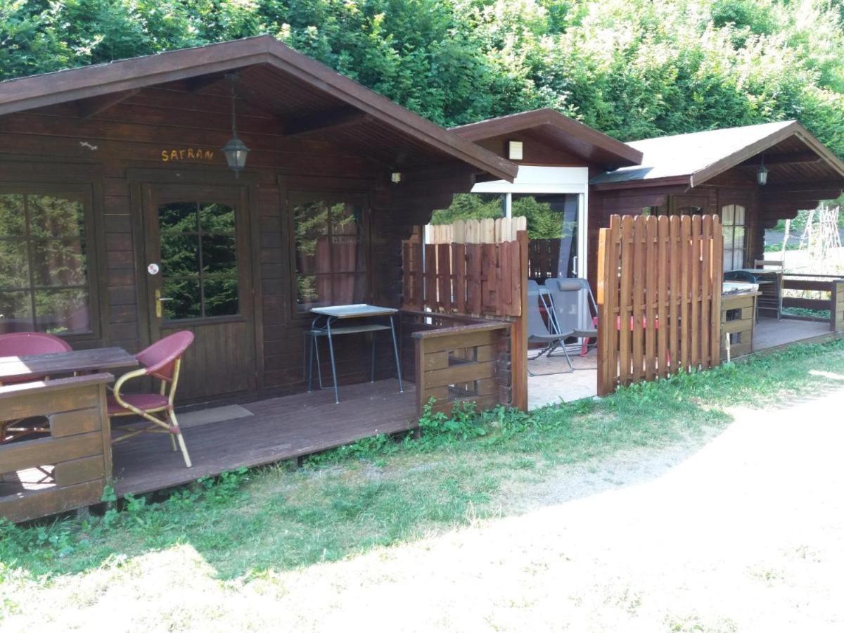 "Le Maloya" Chalets Independants -Chambre Balneo - Relais Motards Lacaune Exterior foto