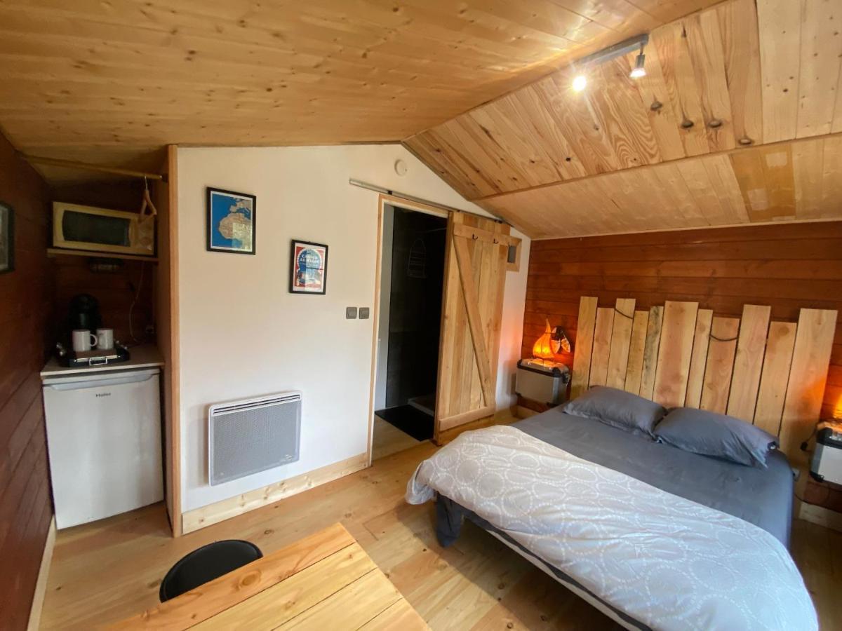 "Le Maloya" Chalets Independants -Chambre Balneo - Relais Motards Lacaune Exterior foto
